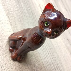 Vintage Brown slim cat figurine